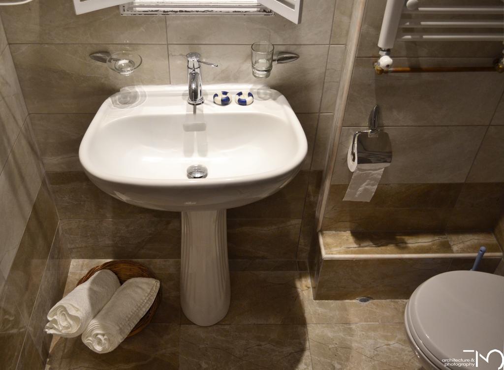 Ariadne & Theseus Apartments Naxos City Εξωτερικό φωτογραφία